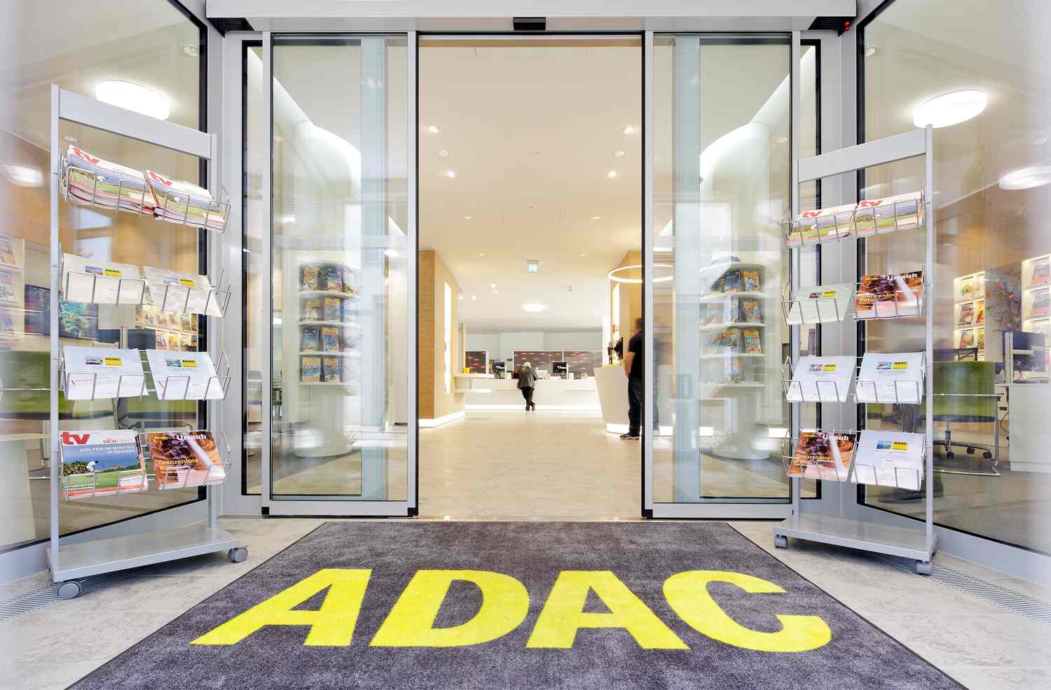 ADAC SBA Eingang 7287b ret